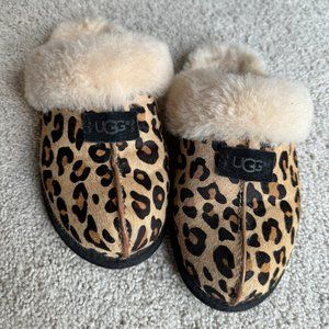 UGG Women Slip On Scuff Slippers Scuffette